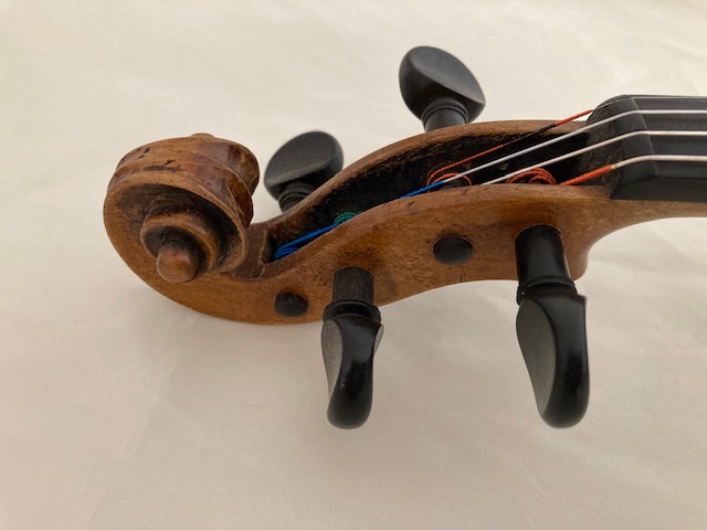Violín antiguo