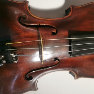 Violín  Antonius Stradivarius Cremonensis Faciebat Anno 17